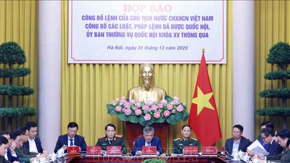 Công bố Lệnh của Chủ tịch nước về 14 luật và 1 pháp lệnh