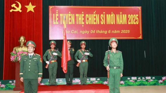 Lễ tuyên thệ chiến sĩ mới năm 2025