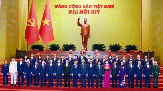 Những hình ảnh của Đoàn đại biểu Đảng bộ tỉnh Lào Cai tại Đại hội XIV của Đảng