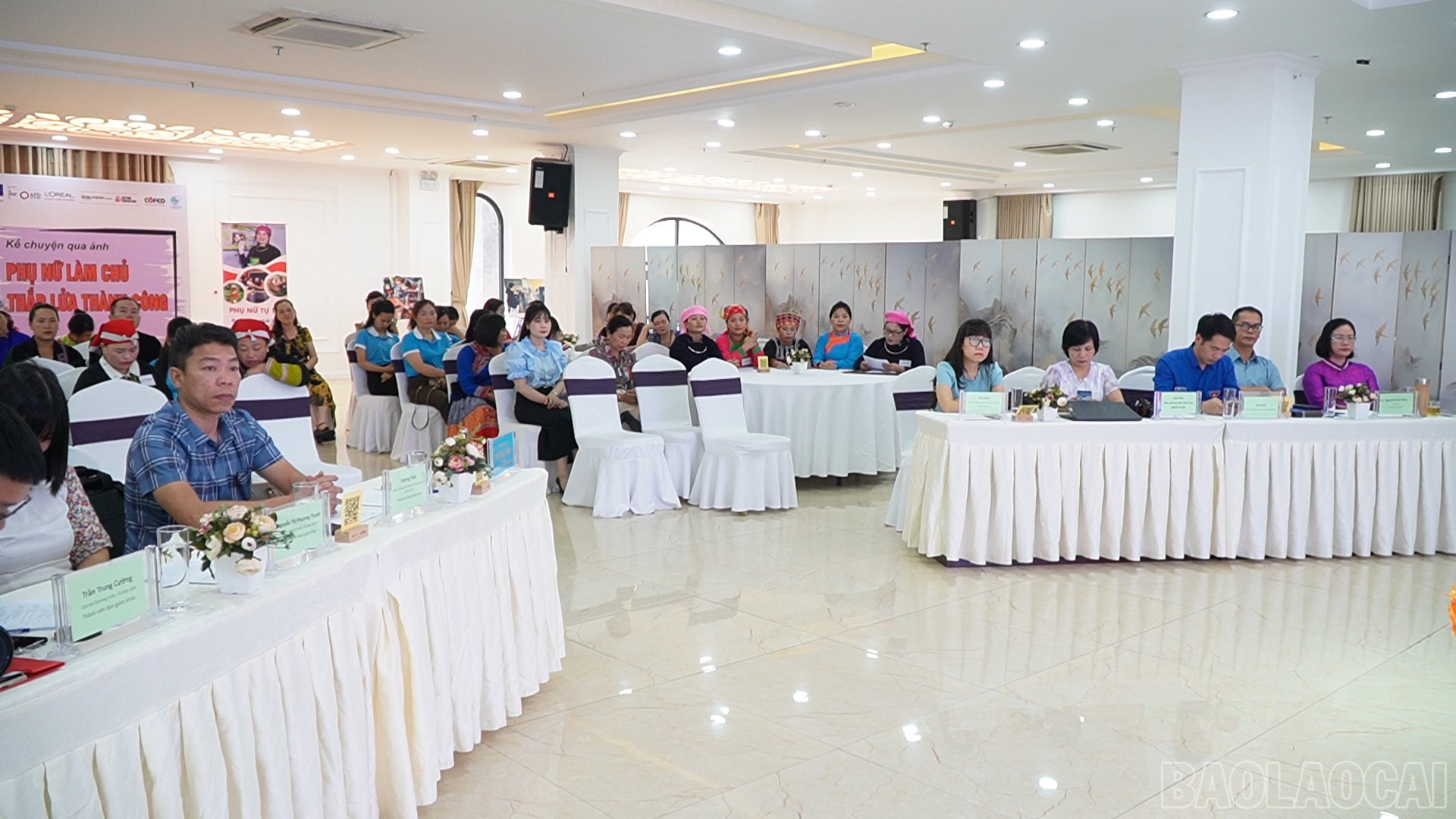 Delegates to the final round of the competition. baolaocai-br_pn6still018.jpg