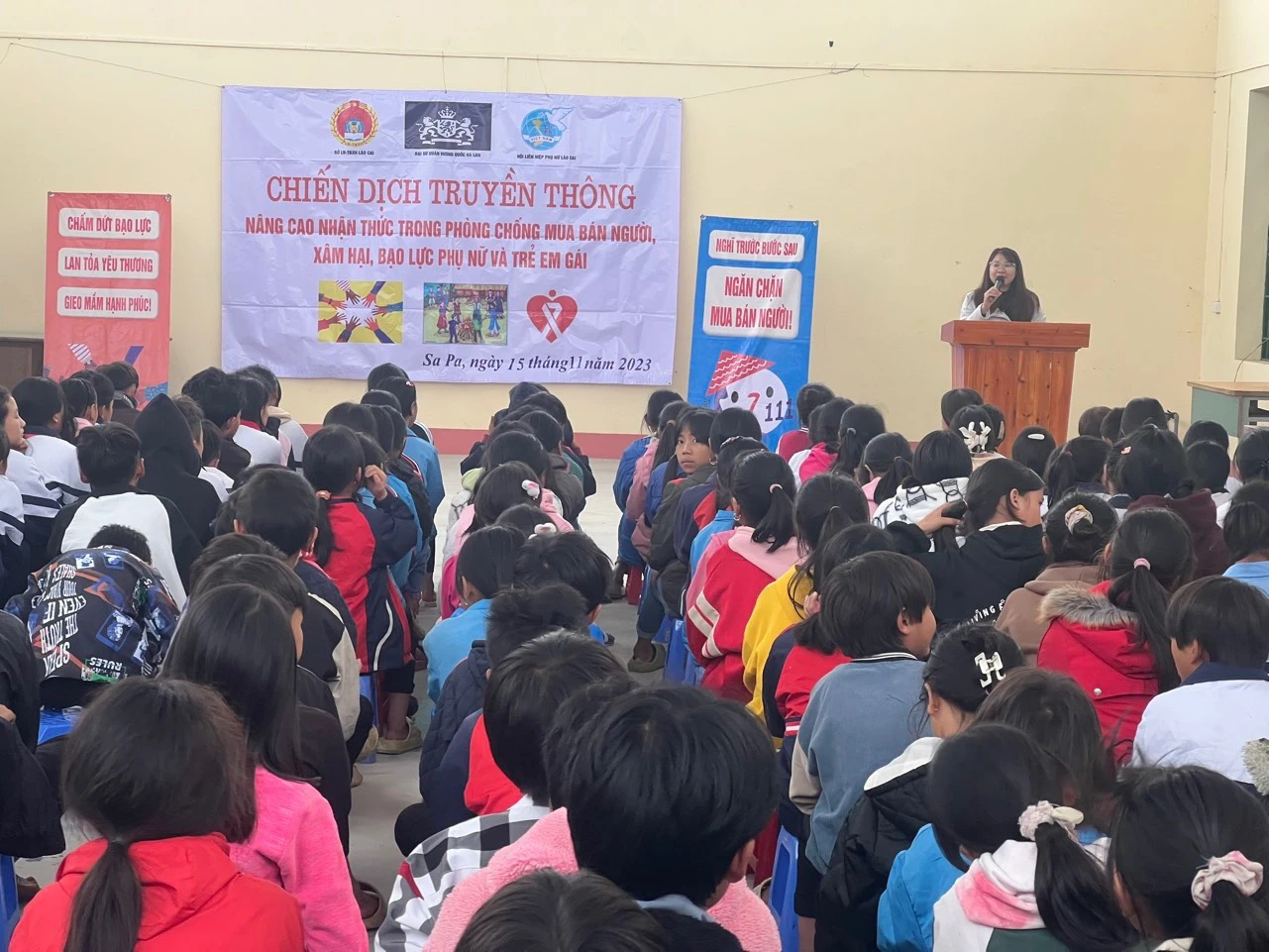 z4887400830291_b891e2341689568449d963aca5042b1e (1).jpg