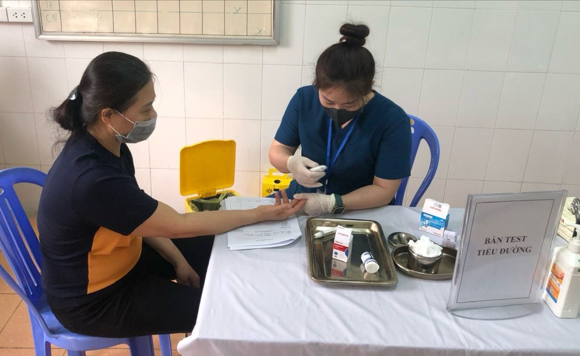 Người từ 40 tuổi trở lên cần xét nghiệm đường máu 1 lần/năm để phát hiện sớm đái tháo đường. z5318608973604_e01c8c377c3934280c5db0d2754d8c33.jpg