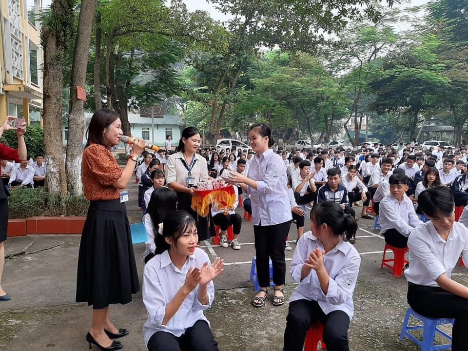 Giáo dục giới tính toàn diện, chú trọng bình đẳng giới để trẻ em gái được an toàn và phát triển đầy đủ cả về thể chất và trí tuệ. z4506089521089_72a50bdc25e416a4f0a5d7a1f9af073b.jpg