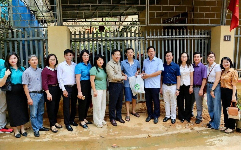 Bệnh viện Bạch Mai miễn toàn bộ học phí đào tạo cán bộ ngành y tế tỉnh Yên Bái từ nay đến hết năm 2025 ảnh 1 Bệnh viện Bạch Mai miễn toàn bộ học phí đào tạo cán bộ ngành y tế tỉnh Yên Bái từ nay đến hết năm 2025 ảnh 1