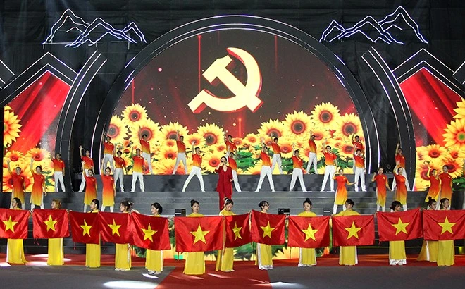 Lễ công bố Quy hoạch tỉnh Yên Bái thời kỳ 2021-2030, tầm nhìn đến năm 2050 và Quyết định công nhận thành phố Yên Bái là đô thị loại II ảnh 18