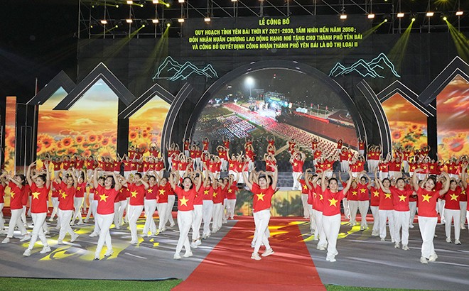 Lễ công bố Quy hoạch tỉnh Yên Bái thời kỳ 2021-2030, tầm nhìn đến năm 2050 và Quyết định công nhận thành phố Yên Bái là đô thị loại II ảnh 22