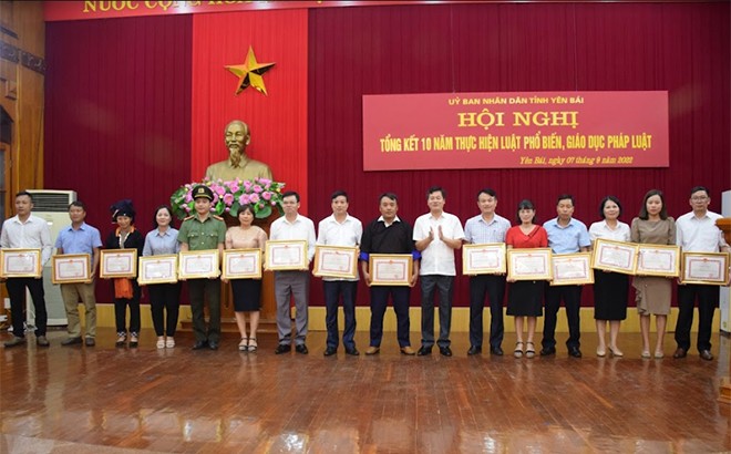 Yên Bái tổng kết 10 năm thực hiện Luật Phổ biến, giáo dục pháp luật ảnh 2 Yên Bái tổng kết 10 năm thực hiện Luật Phổ biến, giáo dục pháp luật ảnh 2