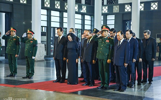 Lãnh đạo Đảng, Nhà nước viếng thượng tướng Nguyễn Chí Vịnh ảnh 1 Lãnh đạo Đảng, Nhà nước viếng thượng tướng Nguyễn Chí Vịnh ảnh 1