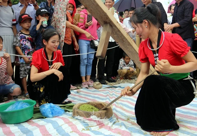 Rộn ràng Lễ hội cốm Tú Lệ, huyện Văn Chấn ảnh 4
