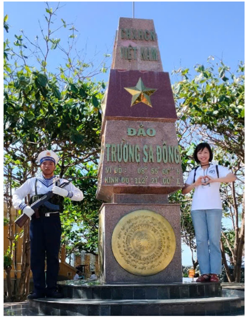 Con gái Liệt sĩ Gạc Ma viết tiếp ước mơ dang dở biên vẽ hải đồ của bố ảnh 2