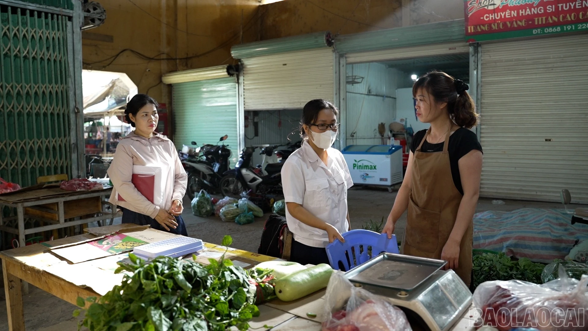 baolaocai-br_sequence-4400-02-42-33still011.jpg