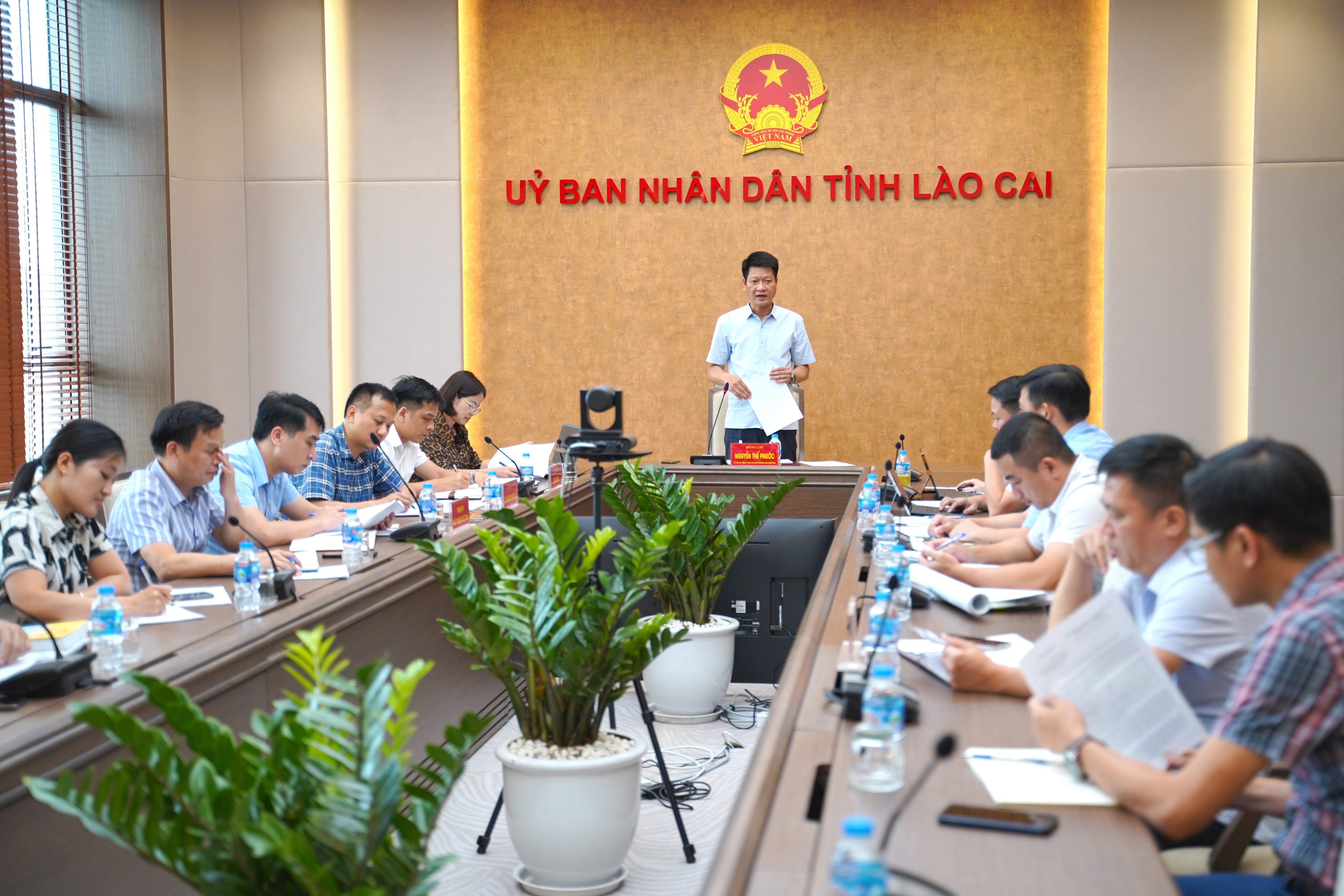 Đồng chí Nguyễn Thế Phước, Phó Chủ tịch Thường trực UBND tỉnh chủ trì hội nghị. nguyen-the-phuoc.jpg