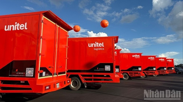 Một trong những đội hình xe vận tải của Unitel Logistics. image-4-1987.jpg