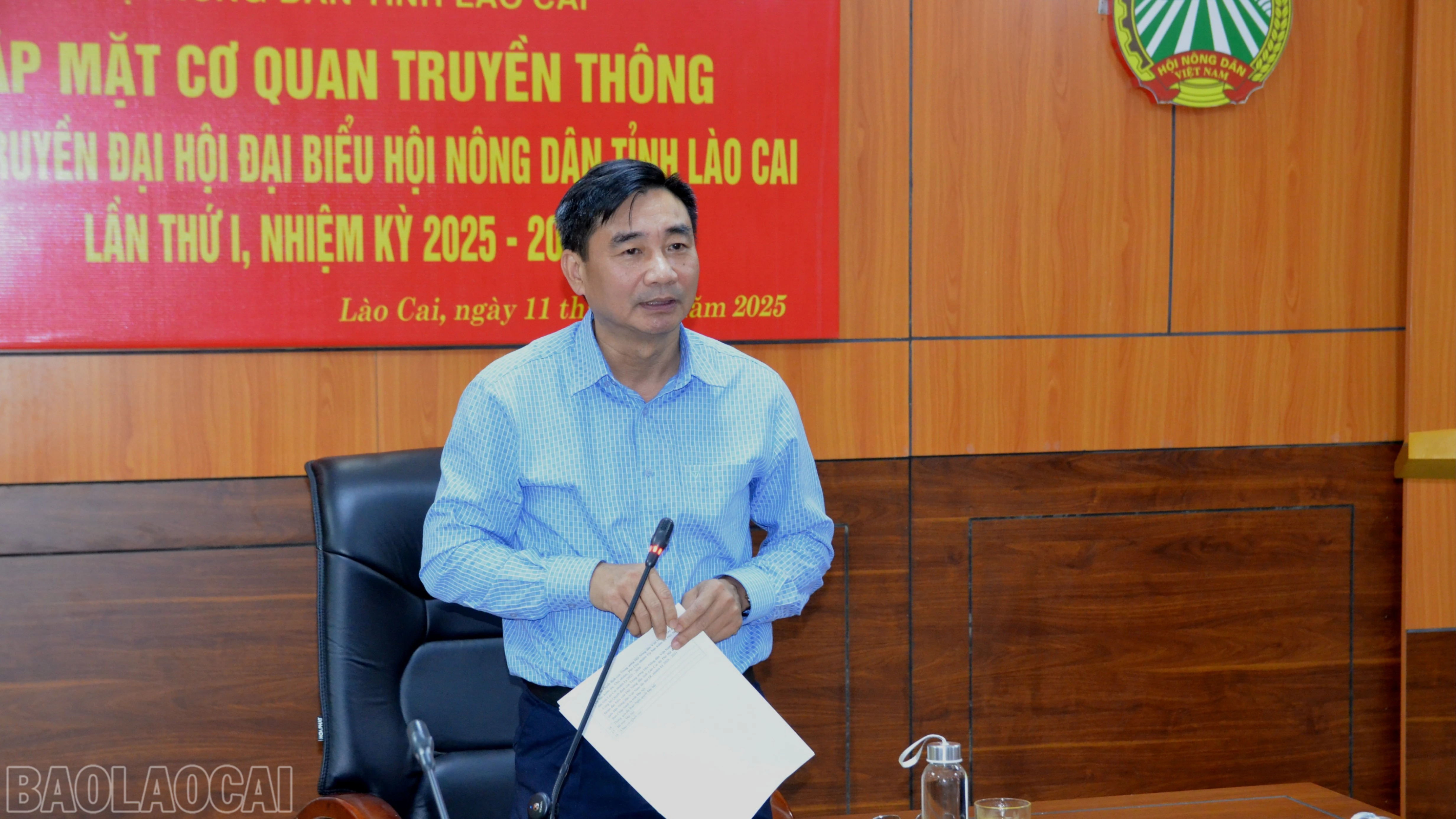 Đồng chí Nguyễn Chương Phát - Chủ tịch Hội Nông dân tỉnh Lào Cai phát biểu tại buổi gặp mặt.