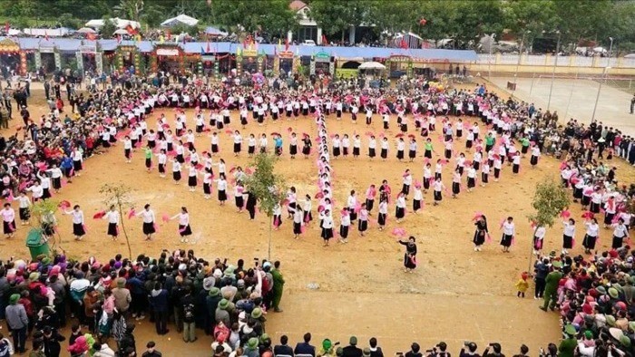 Các lễ hội đầu năm thu hút đông đảo Nhân dân và du khách tham quan, trải nghiệm. 7-7816.jpg