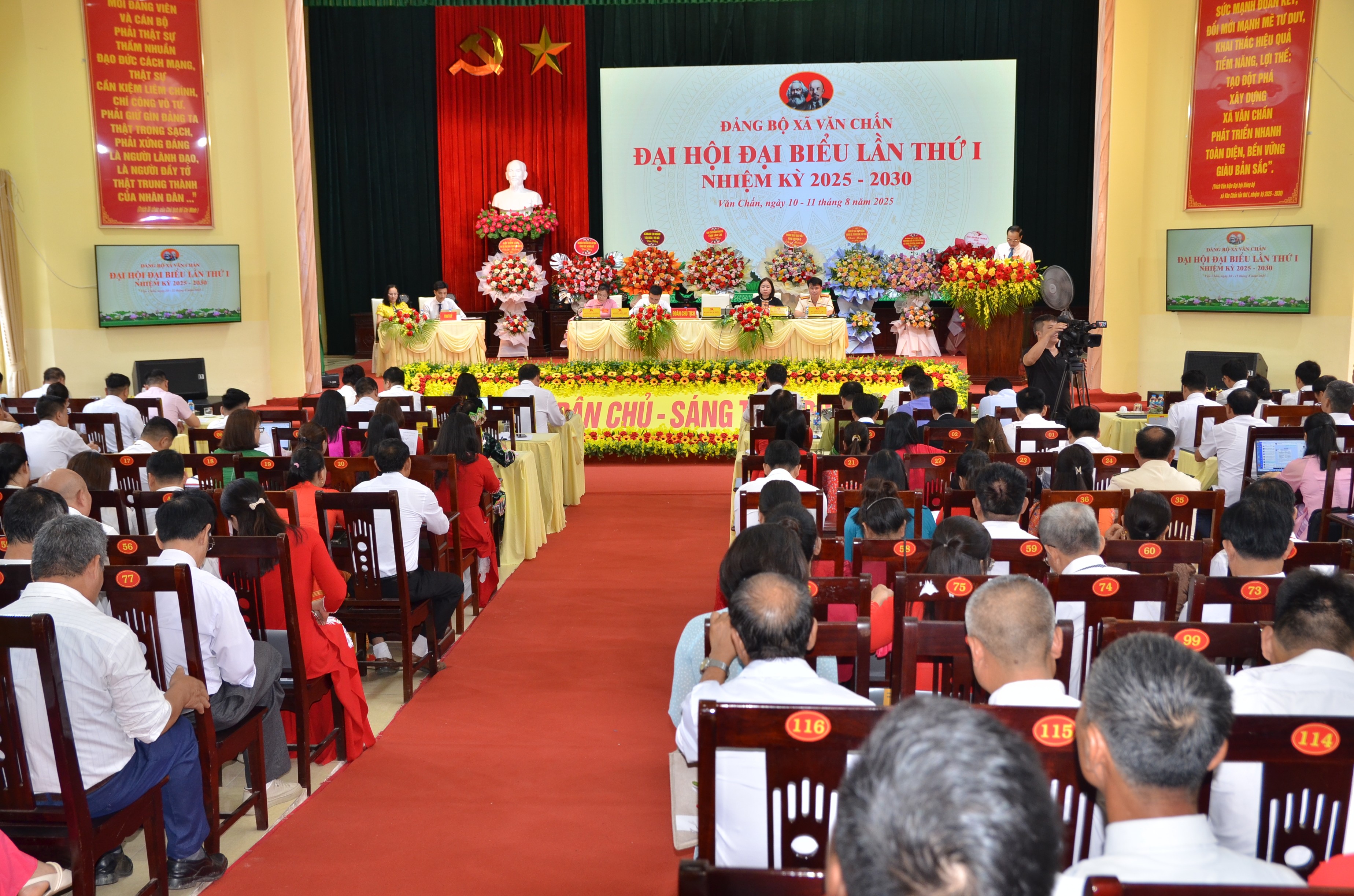 Quang cảnh Đại hội. dsc-5250.jpg