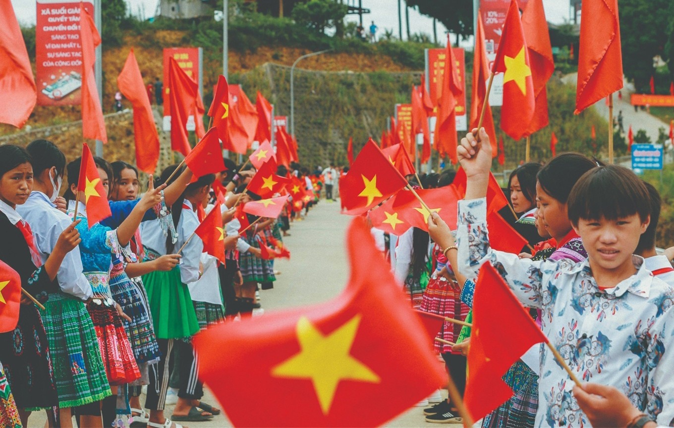 Đoàn viên, thanh niên xã Văn Chấn sôi nổi tham gia các hoạt động chào mừng Ngày Quốc khánh tại địa phương. z4657132864110-dd685323da4352760c8e21f8f265ffa9.jpg