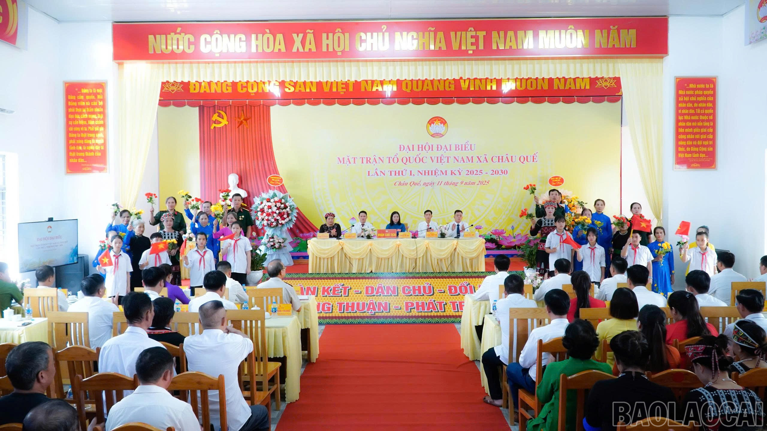 Quang cảnh đại hội. baolaocai-br_z7001285525634-8b083e8bd7bb59b016dc45a89feef97b.jpg