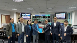 Liên đoàn Lao động tỉnh thăm và chúc Tết các đơn vị, doanh nghiệp làm việc trong những ngày nghỉ Tết Bính Ngọ