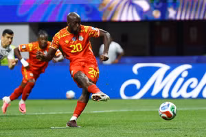 Congo “hủy diệt” Uzbekistan 3-1! Cơn mưa bàn thắng khép lại màn lội ngược dòng đầy uy lực