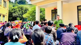 Công an xã Mù Cang Chải kiên quyết đấu tranh với tội phạm ma tuý