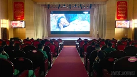 Bộ Chỉ huy Quân sự tỉnh tổ chức sinh hoạt chính trị thông qua trình chiếu phim “Mưa đỏ”