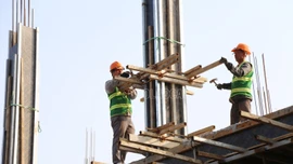 Khí thế thi đua “60 ngày đêm” trên công trường trường học biên giới Pha Long