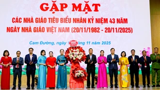 Phường Cam Đường gặp mặt các nhà giáo tiêu biểu