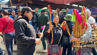 Điểm hẹn của những người yêu nhạc cụ dân tộc