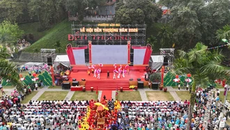 Tưng bừng khai hội đền Thượng - 10 năm Di sản văn hóa phi vật thể Quốc gia