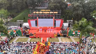Tưng bừng khai hội đền Thượng - 10 năm Di sản văn hóa phi vật thể Quốc gia