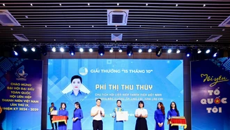 Lào Cai có 2 cá nhân nhận Giải thưởng "15 tháng 10"