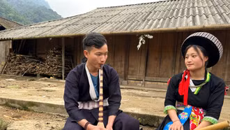 Bản Mông Xanh trên đỉnh núi Tu Thượng