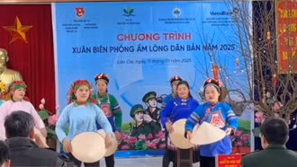 Ấm áp chương trình Xuân biên phòng ấm lòng dân bản