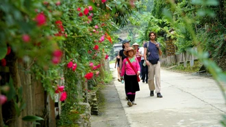 Phụ nữ dân tộc thiểu số “mở cửa” tri thức ngoại ngữ