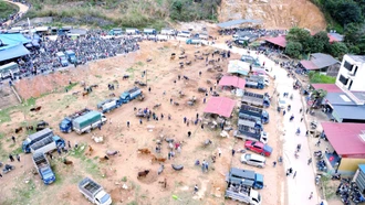 [Ảnh] Sắc màu Tết ở chợ phiên Cốc Ly 