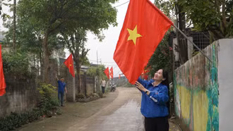 Hoàn thành công trình "Đường cờ Tổ quốc" tại xã Cốc San
