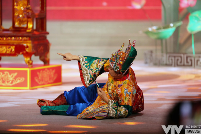 Táo quân 2022: Táo Giao thông tung lắm chiêu trò - Ảnh 4. Táo quân 2022: Táo Giao thông tung lắm chiêu trò - Ảnh 4.