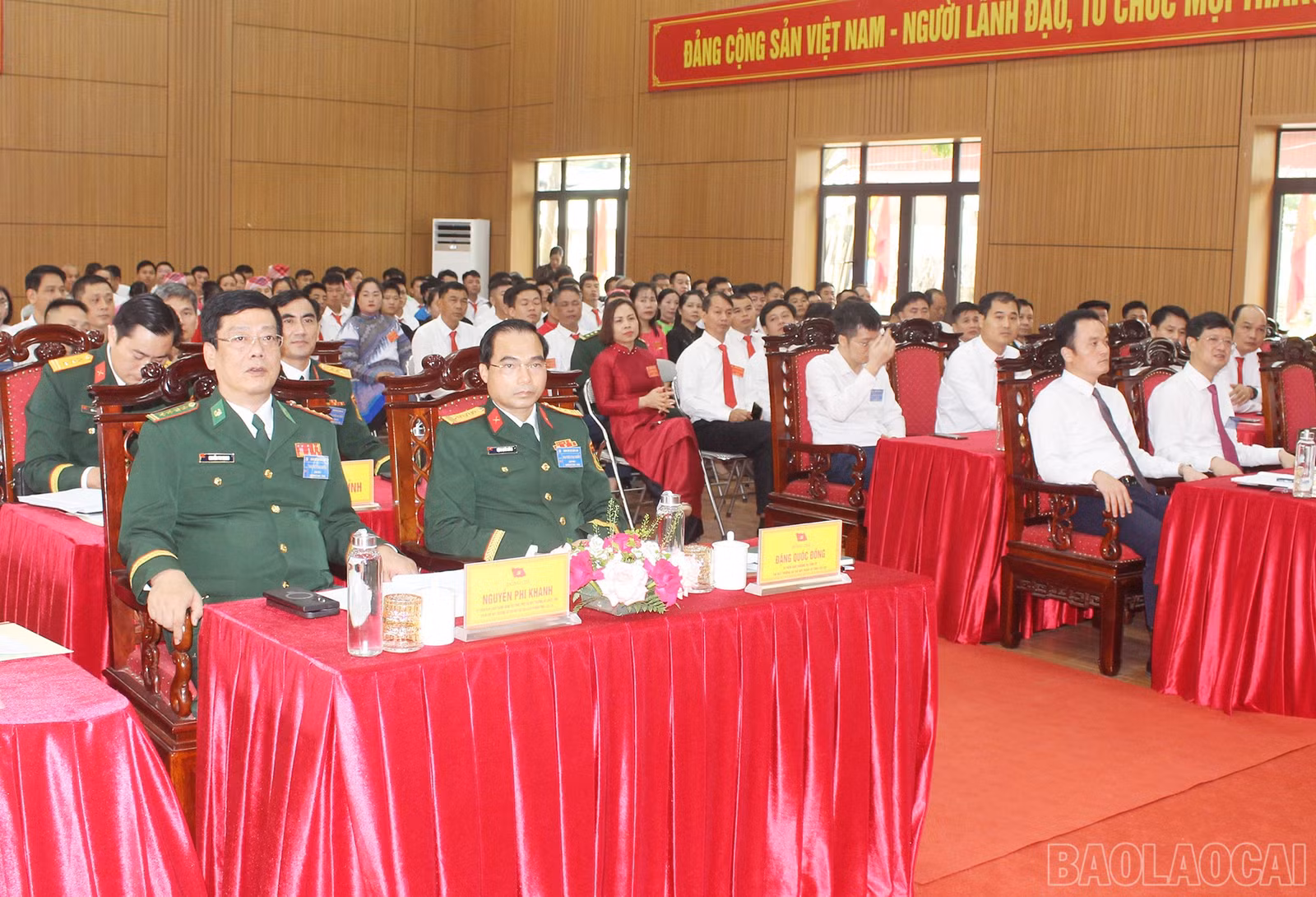 Đại biểu tham dự đại hội.