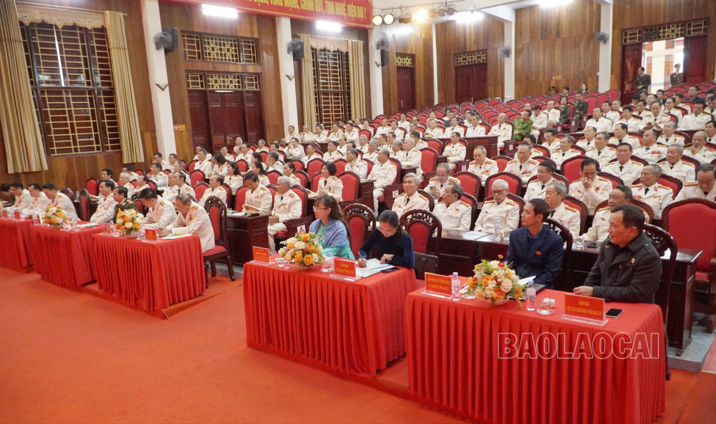 Các đại biểu dự đại hội. img-20231219-181012-3083-1845.jpg