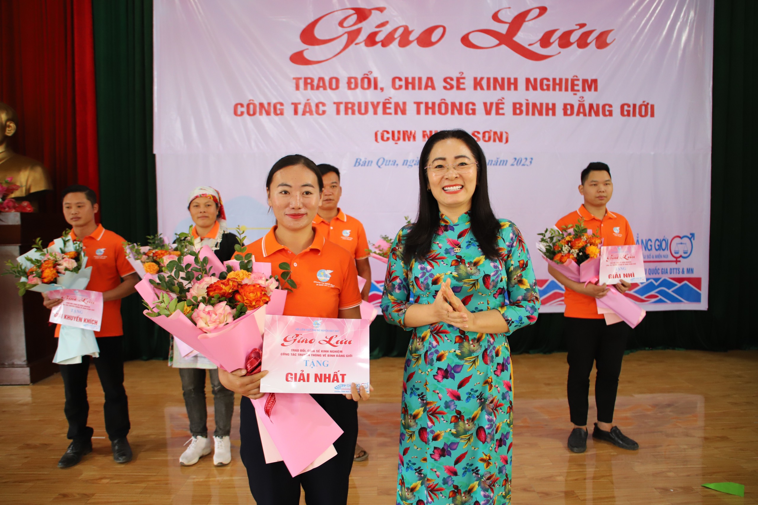 Vinh danh tổ truyền thông cộng đồng xuất sắc nhất. IMG_20231203_215307.jpg
