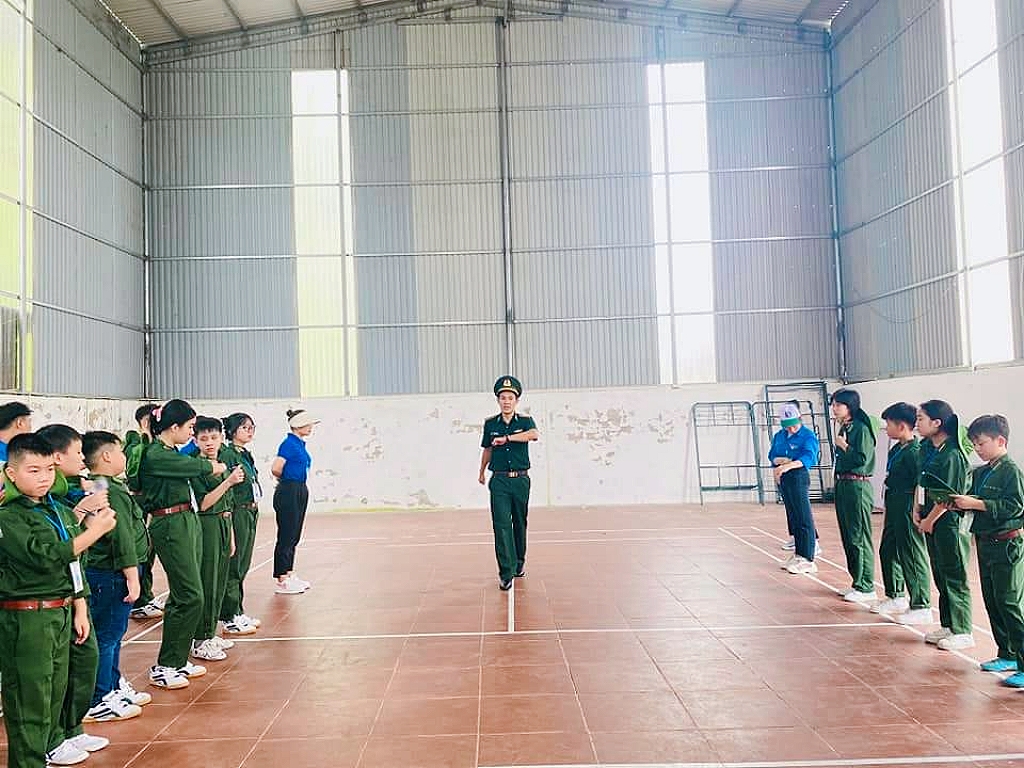Một buổi huấn luyện các nội dung cơ bản về điều lệnh, điều lệ, chế độ trong ngày. MTXX_MH20230709_171402770.jpg