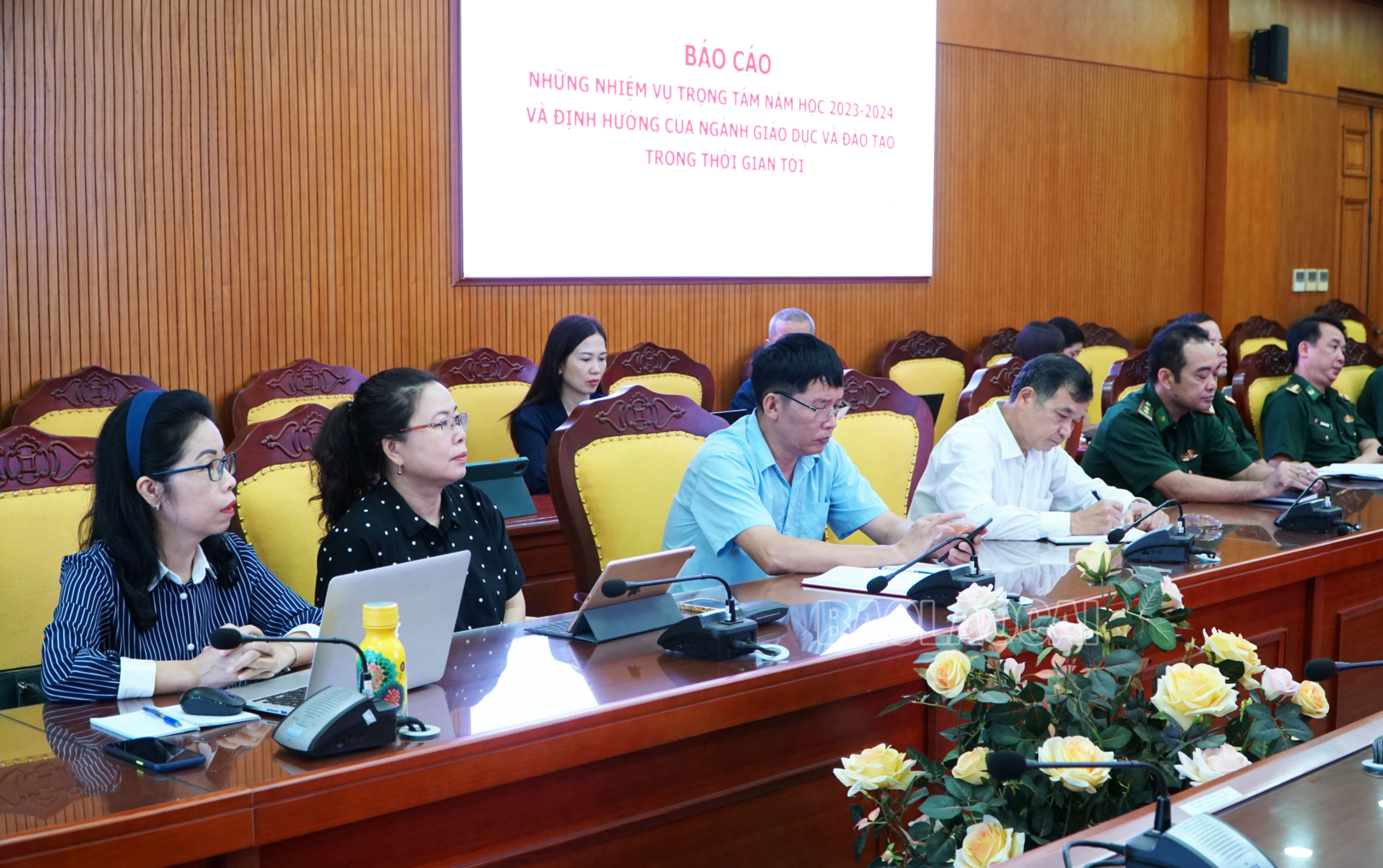 Các đại biểu dự hội nghị tại điểm cầu Lào Cai. IMG_20230908_101458.jpg