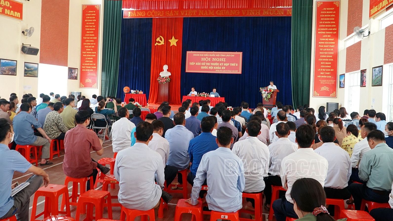 Quang cảnh hội nghị tiếp xúc cử tri. MTXX_MH20230424_154948964.jpg
