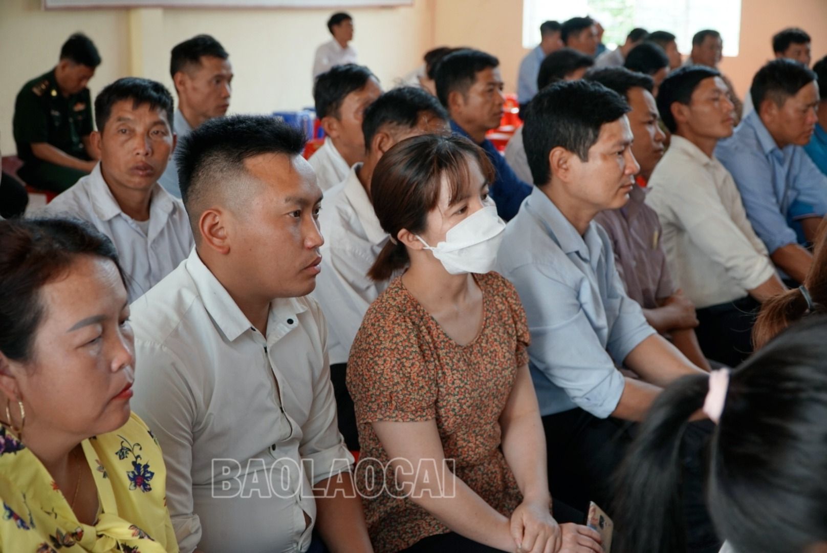 Hội nghị thu hút sự quan tâm, đóng góp ý kiến của cử tri xã Mường Hum, Dền Sáng, Nậm Pung, Sàng Ma Sáo, Dền Thàng, Trung Lèng Hồ. MTXX_MH20230424_154715401.jpg