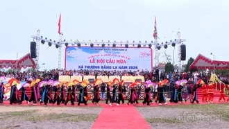 Sôi nổi lễ hội Cầu mùa xã Thượng Bằng La