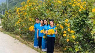 Đường hoa phụ nữ góp phần làm đẹp vùng cao xã Nậm Xé