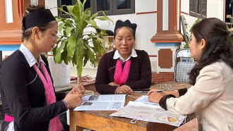 Phụ nữ Cốc Lầu nói không với tảo hôn