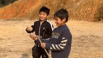 Lên Bản Liền “tức sáng” cùng trẻ em