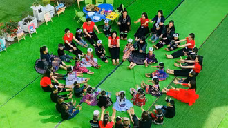 Em yêu tiếng nói dân tộc em